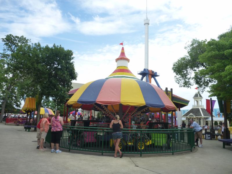 the peanuts kiddie section of the park