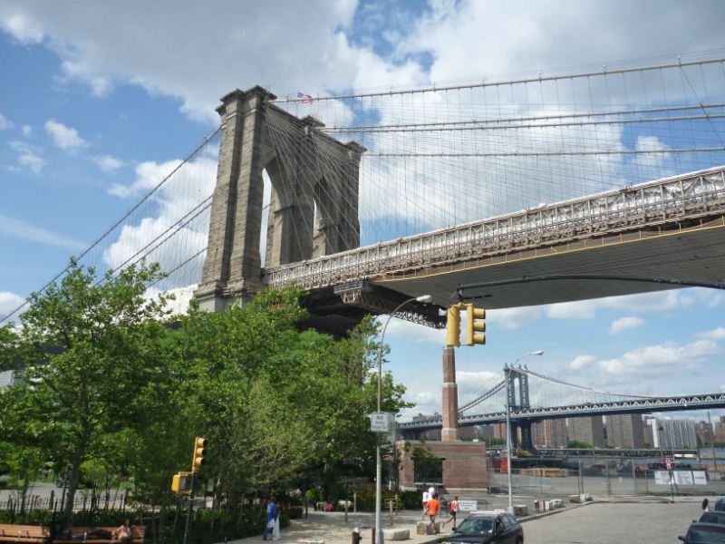 The upskirt of the Brooklyn Bridge