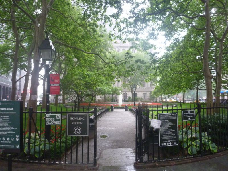 The Bowling Green by the charging bull