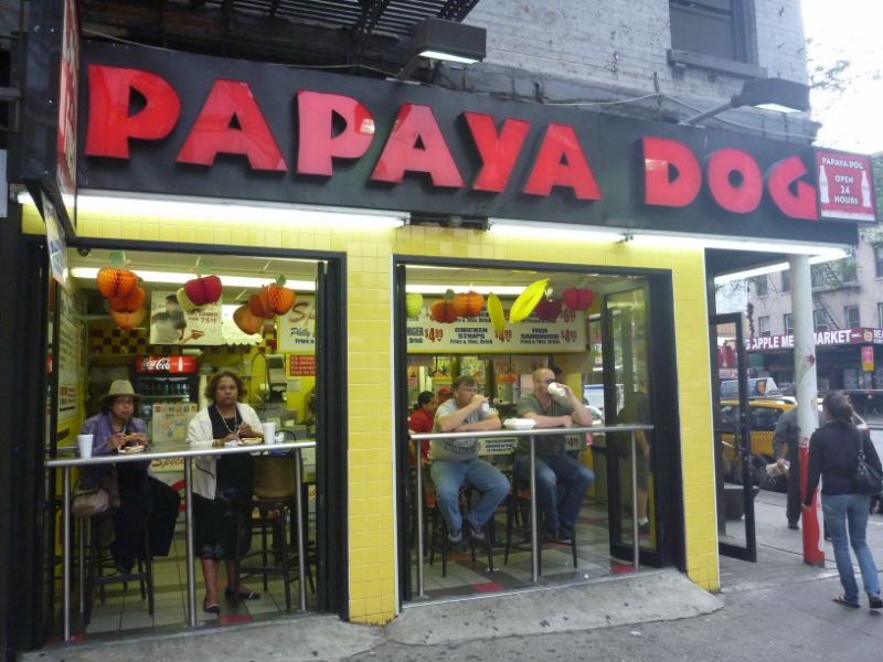 Papaya dog serves great tasting dogs!