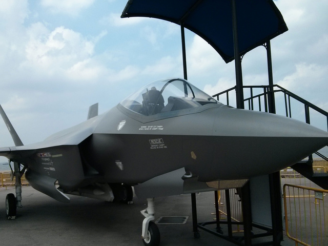 F35 mockup