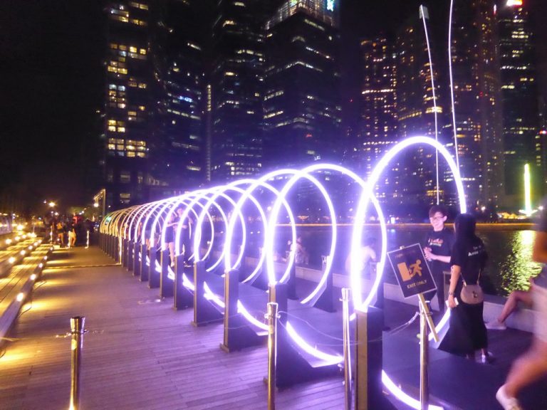 Marveling at the i Light show displays at Marina Bay