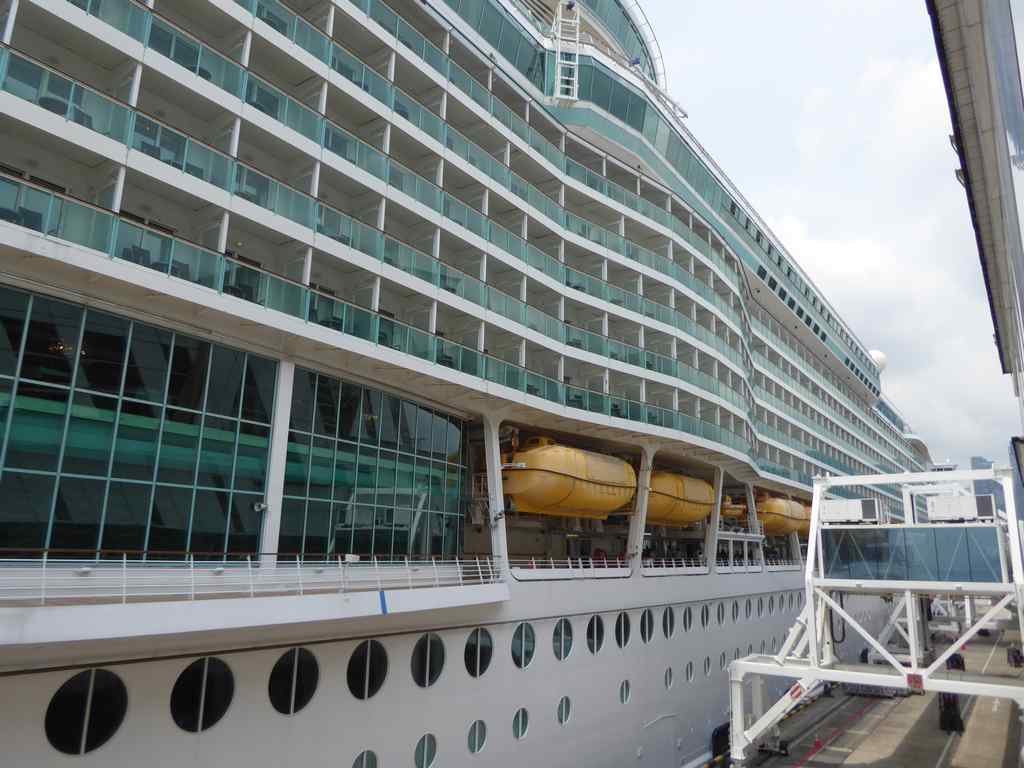 Royal Caribbean Mariner of the Seas docked by the Singapore Marina cruise center