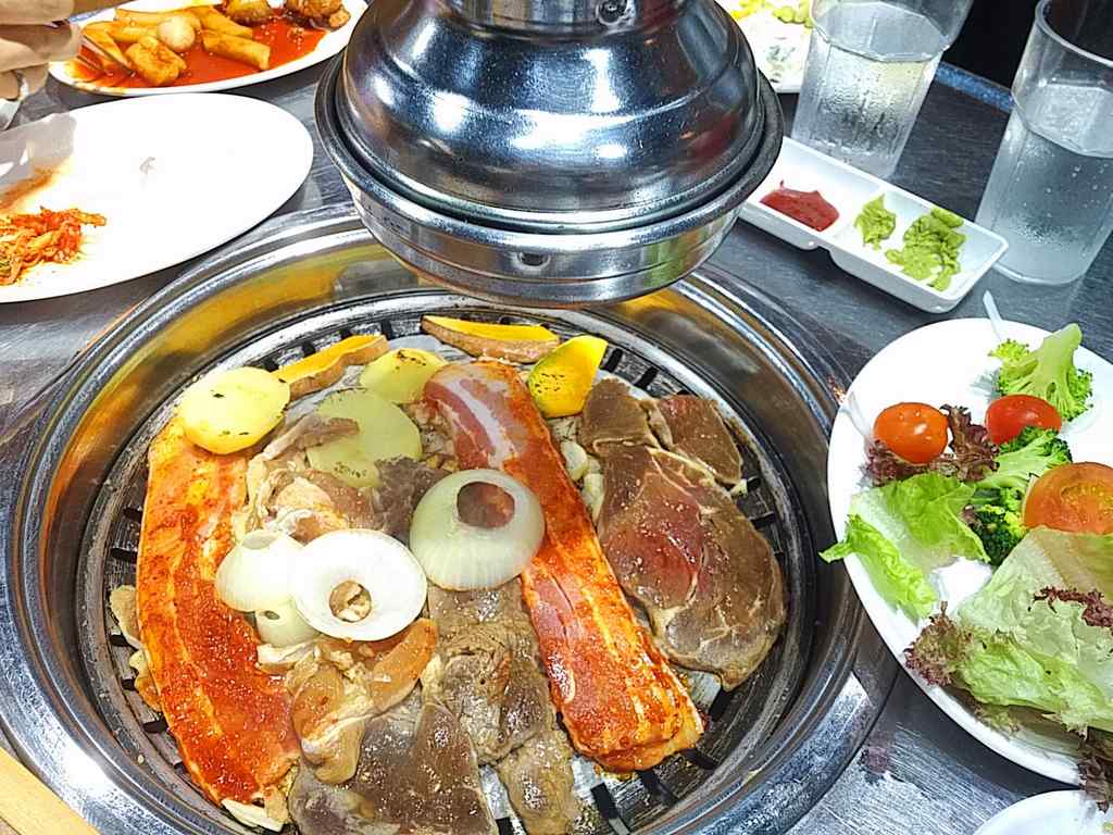 A typical hearty spread here at K.Cook buffet Orchard Central