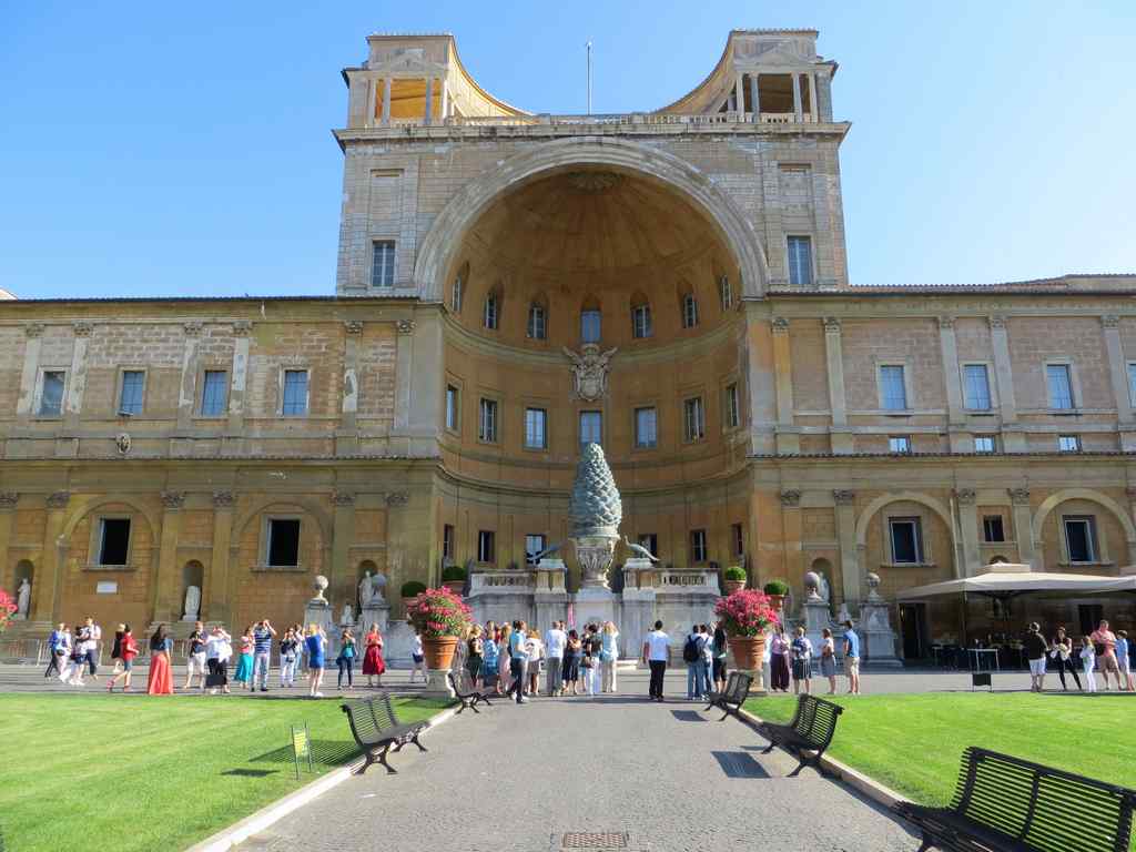 Roman bronze Pigna (pinecone) sculpture vatican city