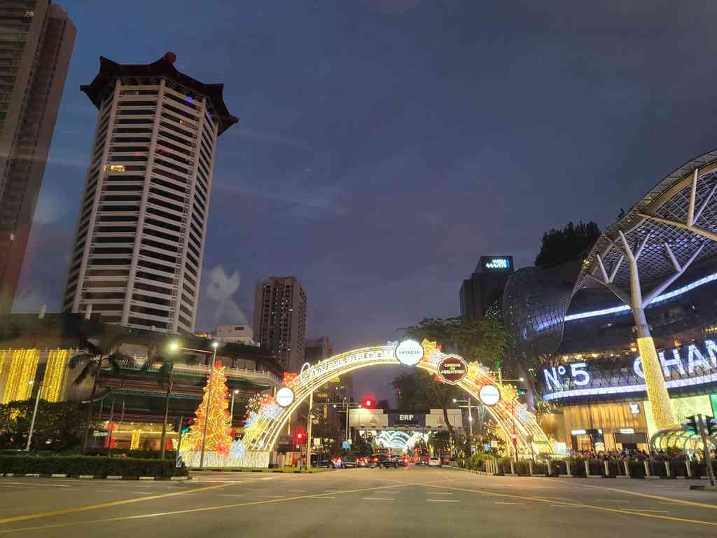 The Christmas lighting stretching along the entire Orchard road from tanglin all the way to Dolby gaunt