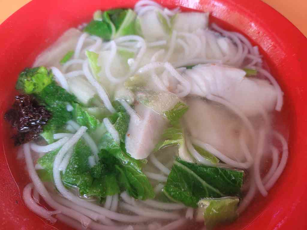 Sliced fish soup with thick bee hoon