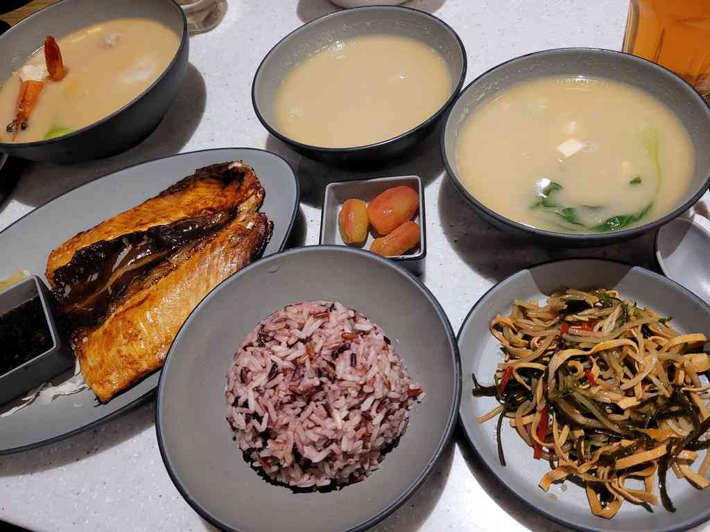 Milkfish Millennia walk Grilled Fish Set ($25.80)